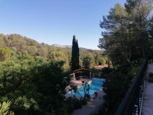 Magnifique villa avec piscine : Maisons de vacances proche d'Auriol