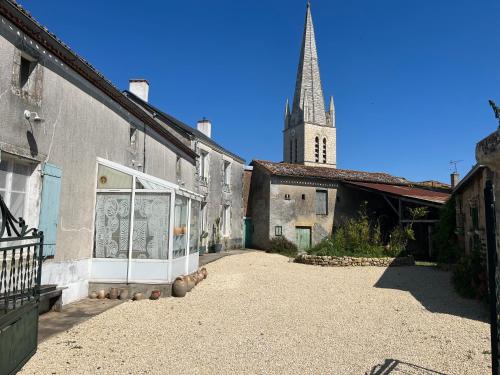 Chez Léone : Maisons de vacances proche d'Aubigny