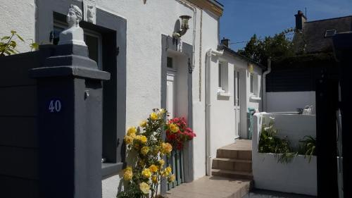 Maison cosy vue sur la rade Tourlaville : Maisons de vacances proche de Breuville