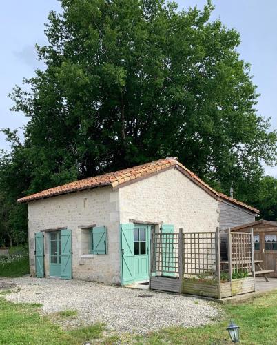 Piaf at Bassinaud : Maisons de vacances proche de Saint-Amant