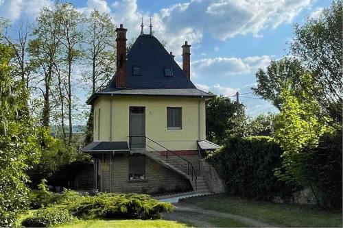 Maison indépendante sur les hauteurs de Sedan : Maisons de vacances proche de Saint-Menges