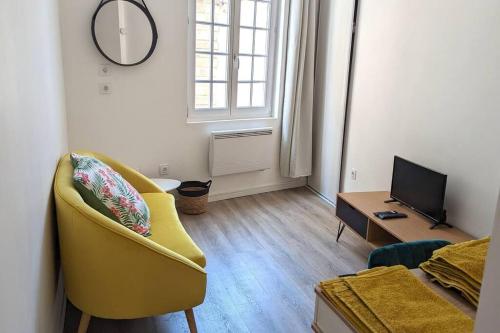Studio mezzanine : Appartements proche de Foix