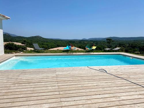 Villa de standing à Sotta vue panoramique avec T2 indépendant : Maisons de vacances proche de Sotta