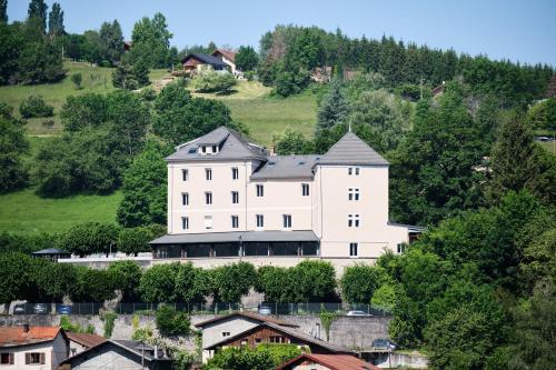 chateau d'escart : Villas proche d'Arvillard