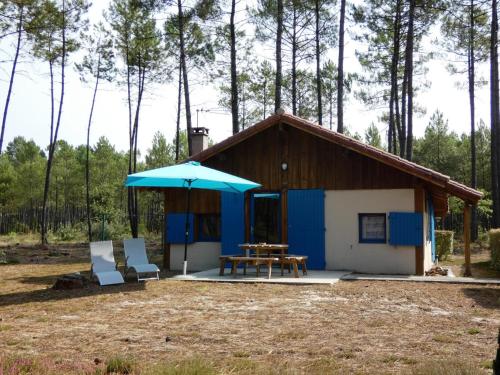 Gite bleu : Maisons de vacances proche de Callen