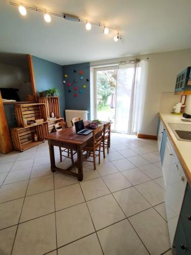 Maison de 5 chambres avec jardin clos et wifi a Montlaur en Diois : Maisons de vacances proche de Val-Maravel