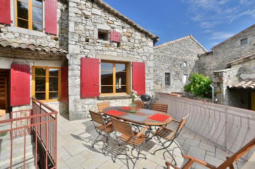 Maison Le Levant - Maison typique au coeur de l'Ardèche : Maisons de vacances proche de Chauzon