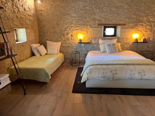 Le Loft Ancien Haras de la Tour : B&B / Chambres d'hotes proche de Roquebrune
