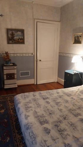 La chambre bleue : Sejours chez l'habitant proche de Fresse-sur-Moselle
