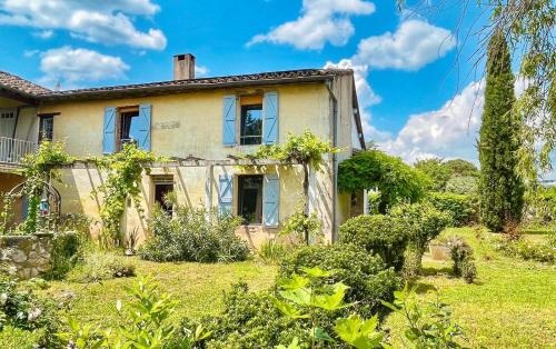 La vieille ferme de Gaillac : Maisons de vacances proche de Senouillac