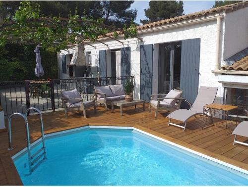 Maison en Provence : Maisons de vacances proche d'Aurons