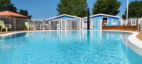 CAMPING LES EMBRUNS 3* : Campings proche d'Arzal