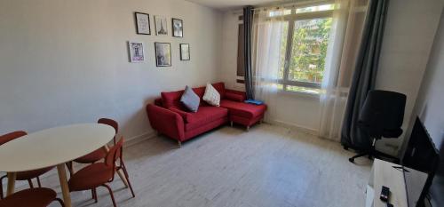 Confortable apartment self check in : Appartements proche de Morsang-sur-Orge