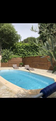 Magnifique Haut de Villa piscine et BBQ proche Cassis, La Ciotat, Circuit Castellet : Villas proche de Cuges-les-Pins