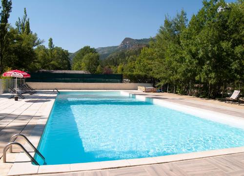 Camping L'Ondine de Provence : Campings proche de Val-Maravel
