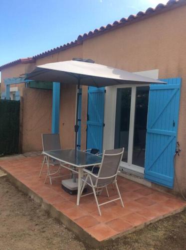 Jolie petite villa climatisée proche de la mer : Maisons de vacances proche de Torreilles
