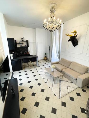 appartement jacuzzi, au château à 30 min de Paris : Appartements proche de Boinville-en-Mantois
