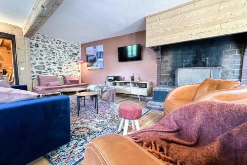 Beautiful reformed house : Maisons de vacances proche d'Escouloubre