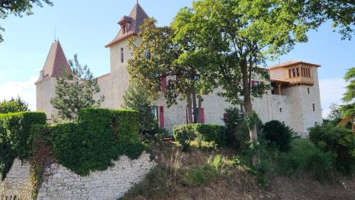 Château de Scandaillac : Maisons d'hotes proche de Cancon