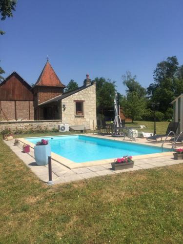 Cottage chaleureux situé en pleine nature ! : Maisons de vacances proche de Nanteuil-la-Fosse