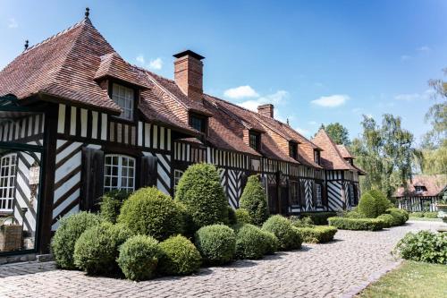 Exceptional 16th century manor house : Maisons de vacances proche d'Englesqueville-en-Auge