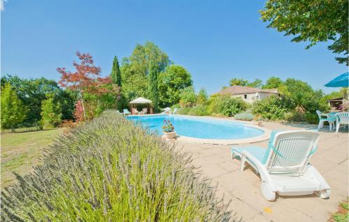 Awesome Home In Montaut With Outdoor Swimming Pool, Wifi And 4 Bedrooms : Maisons de vacances proche de Saint-Quentin-du-Dropt