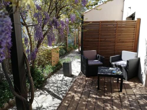 Studio confortable dans villa, terrasse, clim : Appartements proche de Montferrier-sur-Lez
