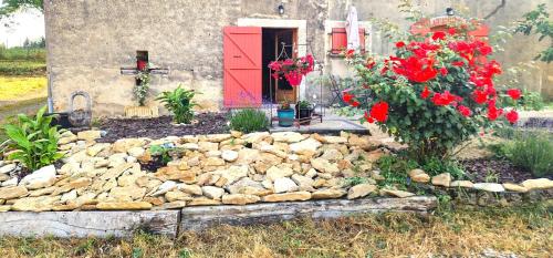 Calme et chaleureux gîte de campagne. : Villas proche de Menétru-le-Vignoble