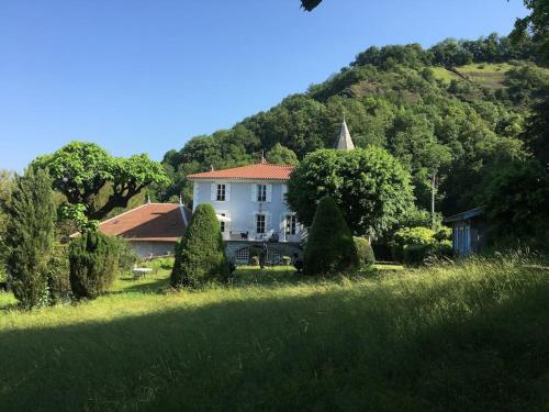 Lovely family home in Chartreuse mountains : Villas proche de Pommiers-la-Placette