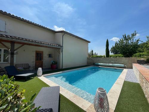 Maison de campagne avec piscine entre Saint-Emilion et Bergerac : Maisons de vacances proche de Caplong