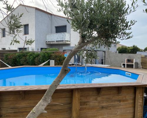 Villa avec piscine privée 10mn de la mer 4couchages : Maisons de vacances proche de Torreilles