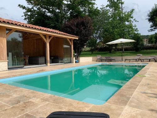 Lovely 8 Persons House in Alles-sur-Dordogne : Maisons de vacances proche de Limeuil