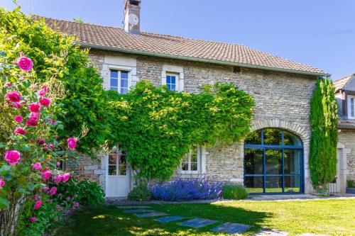 Charming house in Burgundy, “Les Coquelicots” : Maisons de vacances proche d'Écutigny