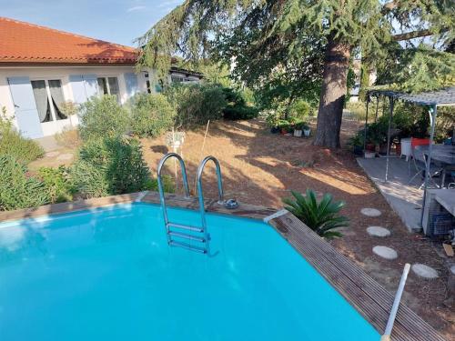 Villa de charme avec piscine : Villas proche de Bretx