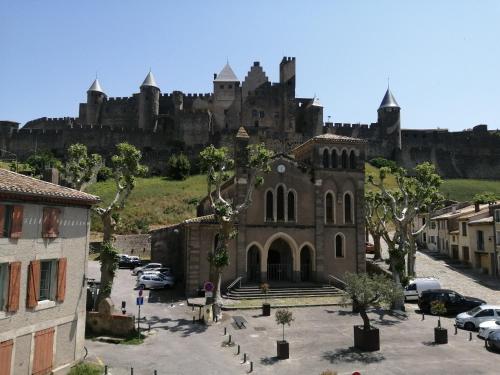 Le Bokeh - Face à la Cité Médiévale : Appartements proche de Carcassonne