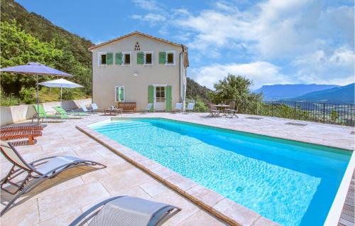 Stunning Home In Die With Outdoor Swimming Pool, Wifi And Private Swimming Pool : Maisons de vacances proche de Lesches-en-Diois