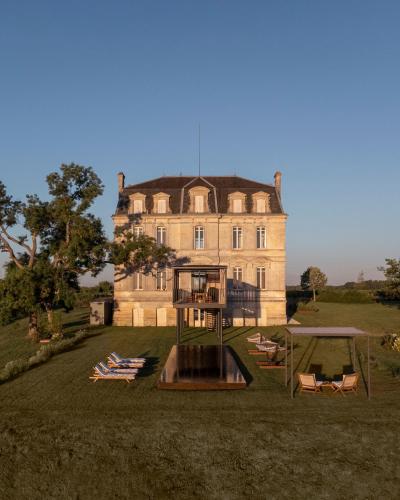 Château Leboscq, Médoc : Villas proche de Couquèques