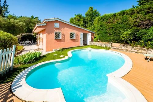Villa Magalinette - Maison pour 6 avec piscine : Maisons de vacances proche de Mougins