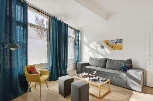 Cosy and renovated studio in heart of Paris XVieme : Appartements proche de Vanves