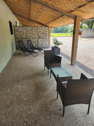 Gite La Charme avec spa : Maisons de vacances proche de Royon