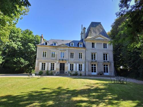 La Maison Pelloquin : B&B / Chambres d'hotes proche de Bény-sur-Mer