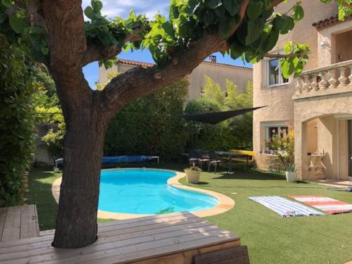 Villa 5 chambres avec piscine entre Provence et Luberon : Villas proche de Meyrargues