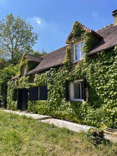 2 Maisons à 45 minutes de Paris : Maisons de vacances proche de Mézières-en-Drouais