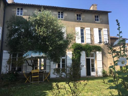 Villa Mitsou : Maisons d'hotes proche de Saint-Léger-de-la-Martinière