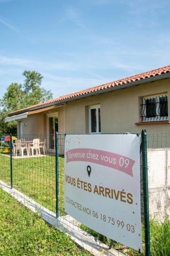 bienvenue chez vous 09 : Villas proche de Saint-Victor-Rouzaud