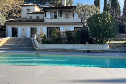 Villa provençale : Villas proche de Gémenos