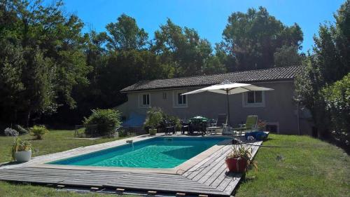 Fermette 200m2 - Grand jardin-Piscine chauffé en pleine nature : Maisons de vacances proche de Pont-de-l'Isère