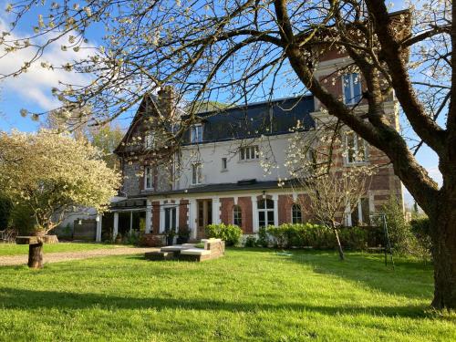 BEAU STUDIO DANS VILLA DE CHARME : Appartements proche de Saint-Aubin-Routot