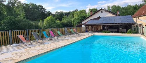 Camping Domaine Papillon : Campings proche d'Issepts
