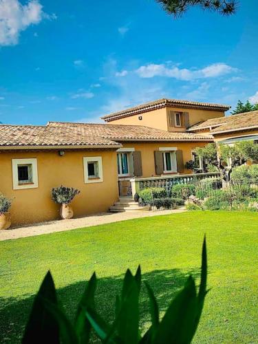 villa entre st rémy de provence et avignon : Villas proche de Noves